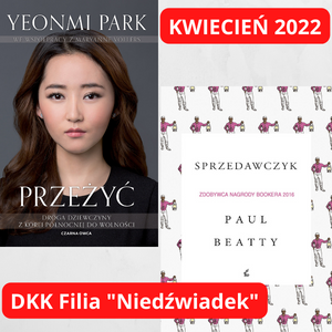 okładki książek i napisy na czerwonym tle