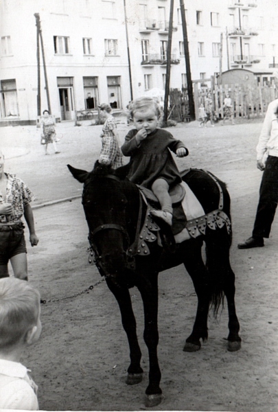 AR.IL.01.0002.ursus.boh.warszawy.plac