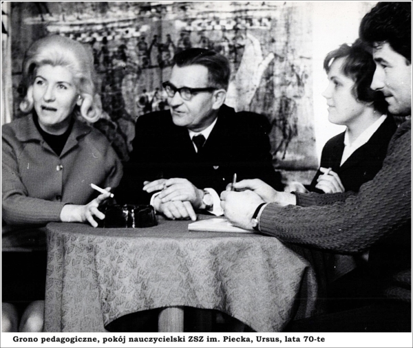 AR.HK.24.002.pokoj.nauczycielski.zsz.ursus