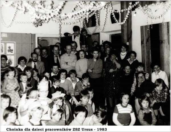 AR.HK.24.047.choinka1983