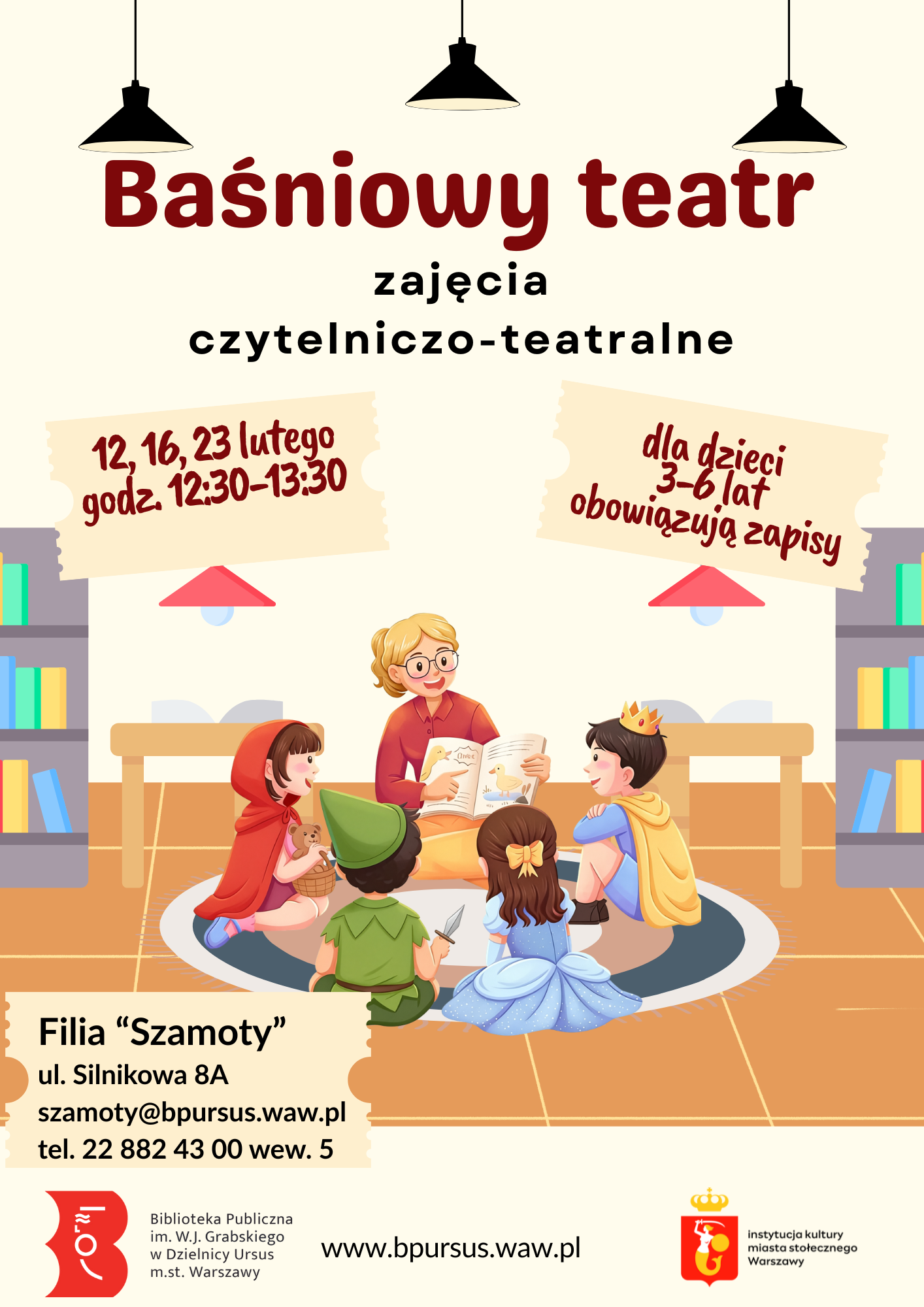 Kobieta w okularach siedzi na dywanie z książką, otoczona dziećmi przebranymi za postacie z bajek.