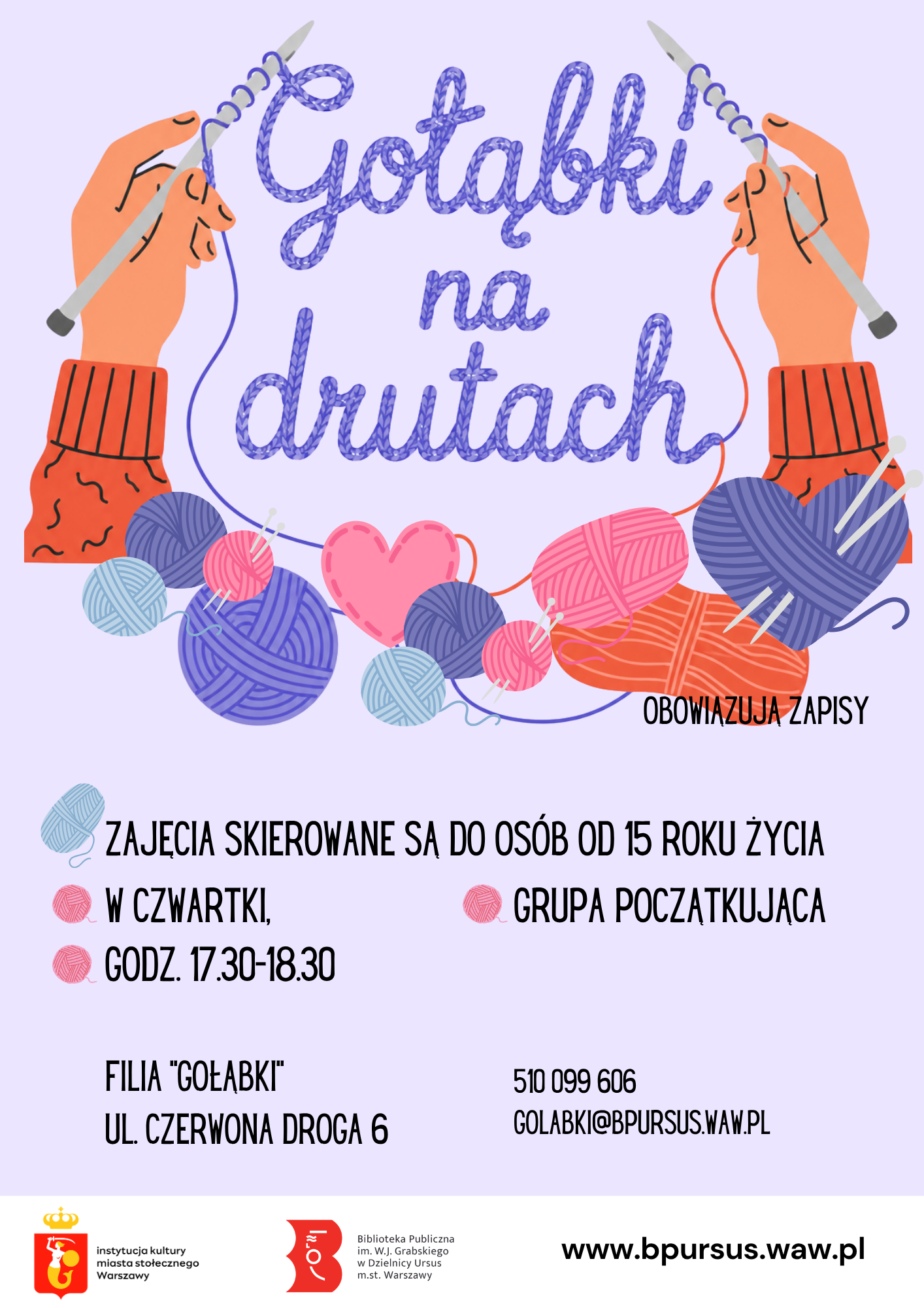 Plakat w pastelowych kolorach. W górnej części znajduje się obrazek przedstawiający ręce w których znajdują się druty oraz kłębki włóczek.