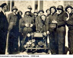 Ćwiczenia z motopompą Syrena - 1940 AR.OSP.16.028
