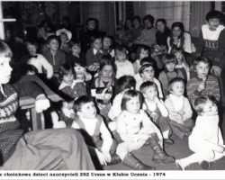 Zabawa choinkowa dzieci nauczycieli w ZSZ Ursus - 1974 AR.ZSZ.MB.17.007