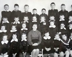 Klasa IIa w Szkole nr 4 w Ursusie - rok szkolny 1962/63 AR.JP.14.024