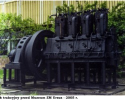 Silnik trakcyjny przed Muzeum ZM Ursus - 2005 r. AR.AZ.20.044