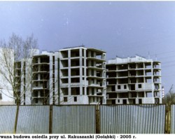 Przerwana budowa osiedla przy ul. Rakuszanki (Gołąbki) - 2005 r. AR.AZ.20.056