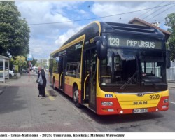 Ursus, przystanek - Malinowa 2025 AR.MW.28.015